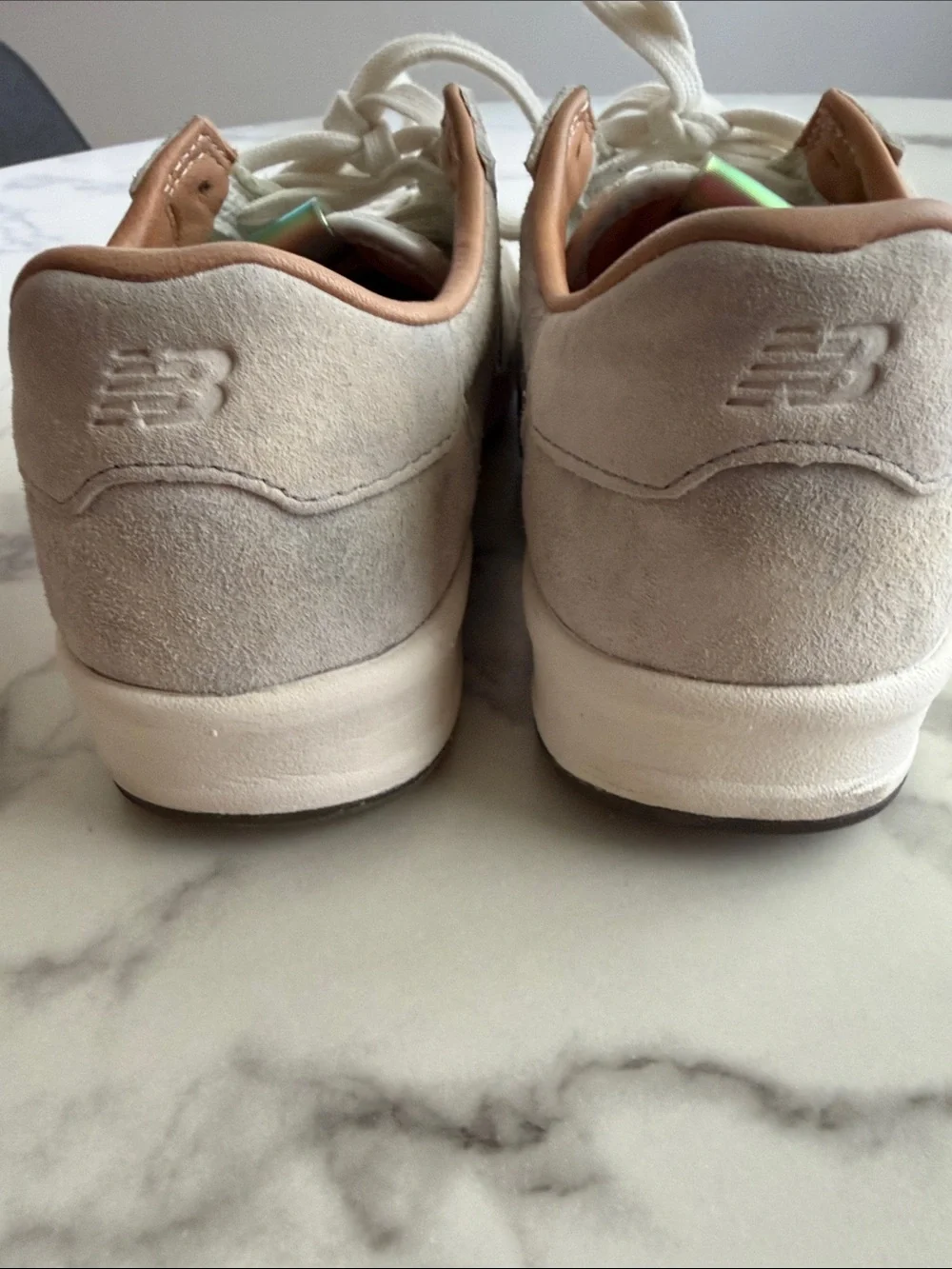 New Balance 300 Court